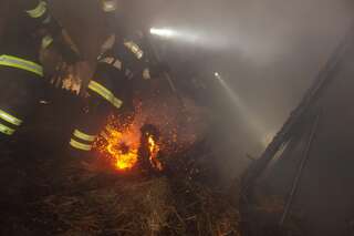 Brand nach Blitzschlag in landwirtschaftliches Anwesen blitzschlag-stmartin_23.jpg