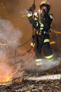Brand nach Blitzschlag in landwirtschaftliches Anwesen blitzschlag-stmartin_36.jpg