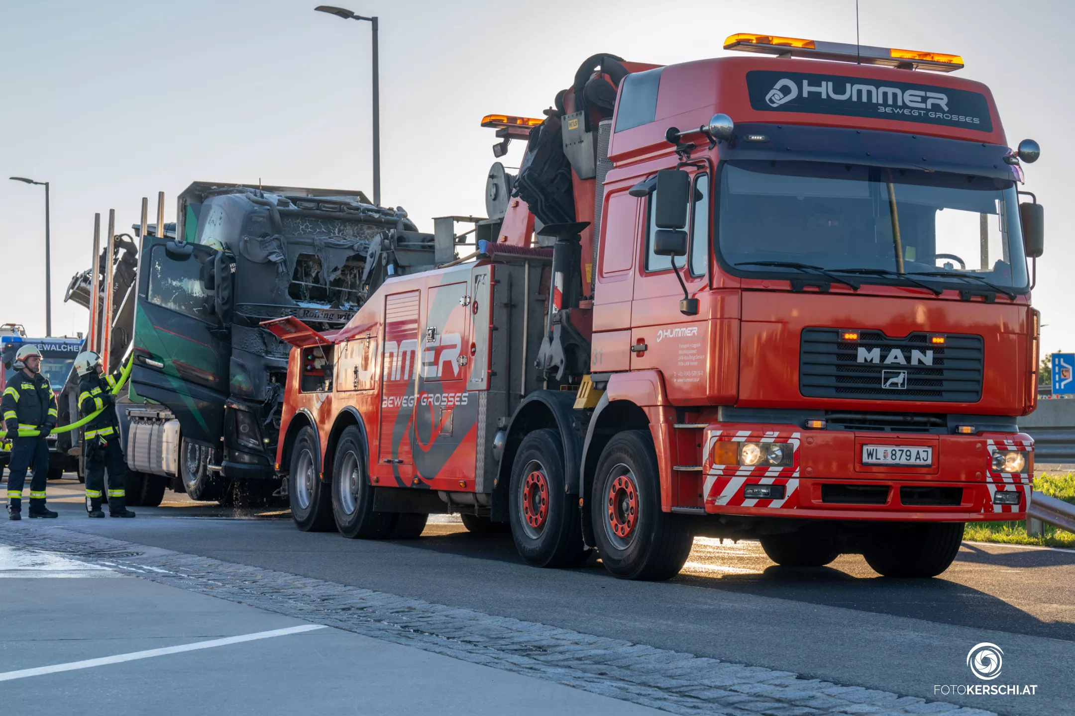 LKW auf Autobahn erneut in Brand geraten