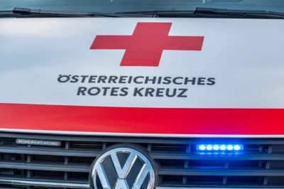Auffahrunfall in Steinfelden fordert eine verletzte Person DSC-9348.jpg