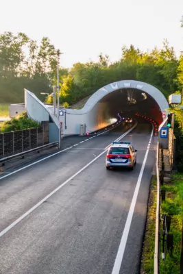 Erfolgreicher Abschluss der Sanierungsarbeiten am Mona-Lisa-Tunnel in Linz FOKE-2023090203000011-020.jpg