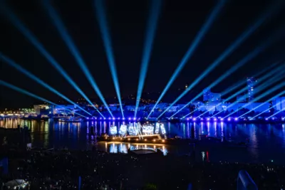 Klangwolke begeistert Massen: Über 100.000 Besucher erleben magisches Spektakel im Linzer Donaupark FOKE-2023090920424415-060-Verbessert-RR.jpg