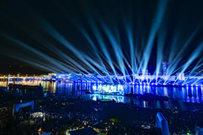 Klangwolke begeistert Massen: Über 100.000 Besucher erleben magisches Spektakel im Linzer Donaupark FOKE-2023090920444426-071-Verbessert-RR.jpg