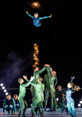 Klangwolke begeistert Massen: Über 100.000 Besucher erleben magisches Spektakel im Linzer Donaupark FOKE-2023090921031866-189-Verbessert-RR.jpg