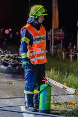 Motorradfahrer stirbt bei nächtlichem Verkehrsunfall in Micheldorf DSC-3104.jpg
