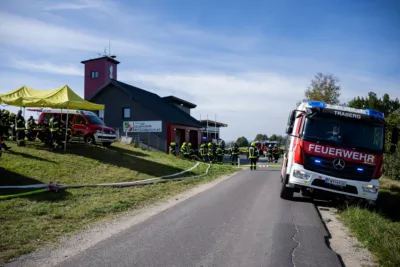 Höchste Alarmstufe bei Brand in Vorderweissenbach - 18 Feuerwehren im Einsatz FOKE-2023100614045498-029.jpg