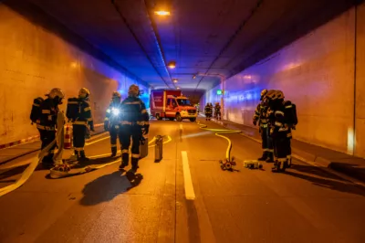 Großübung im Tunnel Steinhaus auf der A8 - 300 Einsatzkräfte üben Ernstfall DSC-5226.jpg