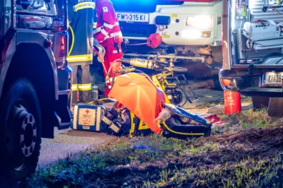 Schwerer Verkehrsunfall in Wartberg an der Krems fordert vier Verletzte DSC-6385.jpg