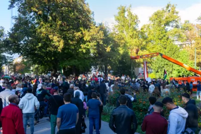 500 Teilnehmer bei Pro-Palästina-Demonstration im Linzer Volksgarten DSC01823.jpg