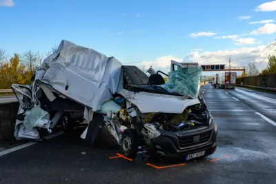 Verkehrschaos auf der Westautobahn: Schwere Unfälle bei Asten St. Florian FOKE-2023111513142446-045.jpg