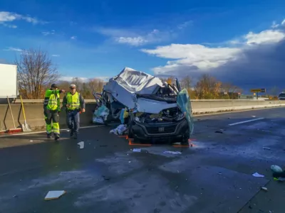 Verkehrschaos auf der Westautobahn: Schwere Unfälle bei Asten St. Florian photo1700044515.jpg