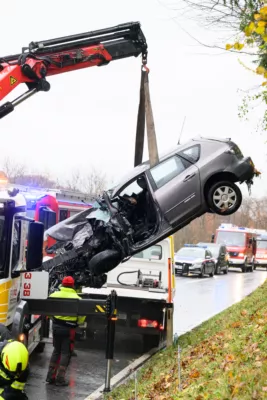 Schwerer Verkehrsunfall fordert Todesopfer in Garsten FOKE-2023111710161958-011.jpg