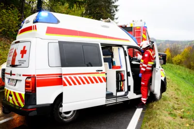 Schwerer Verkehrsunfall fordert Todesopfer in Garsten FOKE-2023111710243548-052.jpg