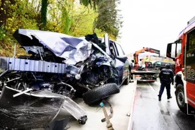 Schwerer Verkehrsunfall fordert Todesopfer in Garsten FOKE-2023111710243549-054.jpg