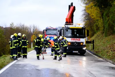 Schwerer Verkehrsunfall fordert Todesopfer in Garsten FOKE-2023111710343562-068.jpg