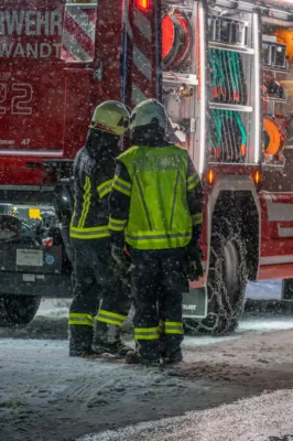 Schwerer Verkehrsunfall in Gschwandt fordert drei Verletzte DSC-9901.jpg