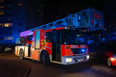 Brennende Weinachtsdeko sorgt für Feuerwehreinsatz DSC03817-Verbessert-RR.jpg
