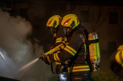 Feuerwehrmann entdeckt Fahrzeugbrand - Feuerwehr Schlierbach im Einsatz DSC-1424.jpg