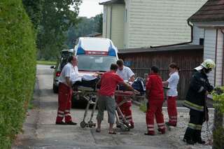 Unfall beim Hausbau - Feuerwehr musste verletzten Arbeiter abseilen. arbeitsunfall_04.jpg