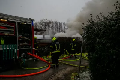 Feuerwehr Steyr im Einsatz: Brand in Gartensiedlung 2.jpg