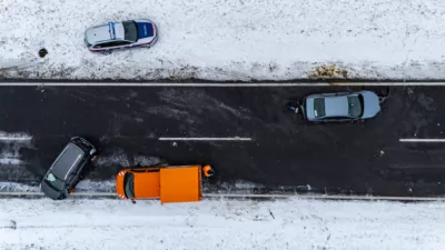 Verkehrsunfall bei winterlichen Fahrbahrverhältnissen 3.jpg
