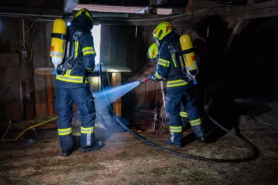 Entstehungsbrand in Ottnang am Hausruck fordert Einsatz von vier Feuerwehren. DSC-9391.jpg