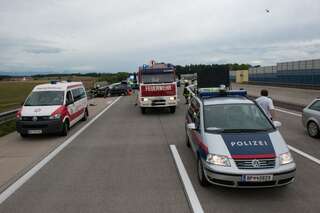 Drei Verletzt bei Verkehrsunfall auf der Westautobahn vu-a1-allhaming_08.jpg