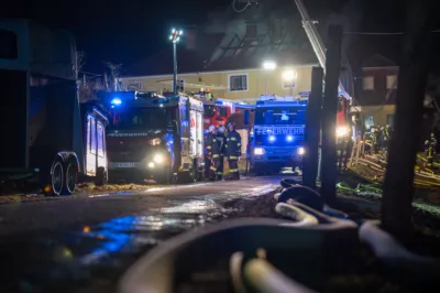 Dachstuhlbrand im Bezirk Freistadt fordert Großeinsatz BRANDSTAETTER-20240125-67.jpg