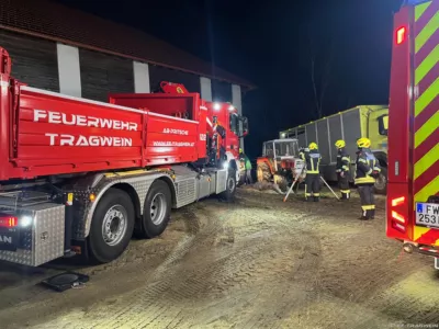 Feuerwehr Tragwein befreit Kühe aus Güllegrube 425942203-771313525032037-7964343029221740493-n.jpg