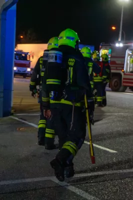 Bürobrand in Ansfelden: Mitarbeiter entdeckt Feuer rechtzeitig DSC06523-Verbessert-RR.jpg