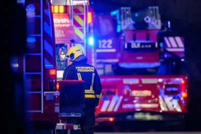 Bürobrand in Ansfelden: Mitarbeiter entdeckt Feuer rechtzeitig FOKE-2024022220139098-016.jpg