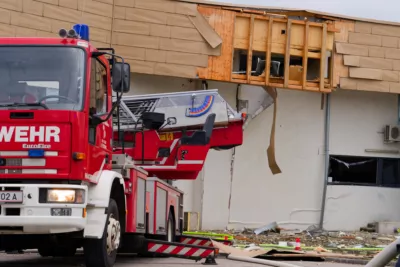 Explosion in Hartkirchener Bäckerei verursacht enormen Sachschaden, keine Verletzten A7402181-b.jpg