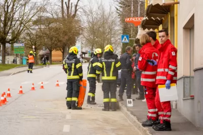 Verkehrsunfall in Hagenberg im Mühlkreis führt zu Einsatz der Feuerwehr foke-94986.jpg