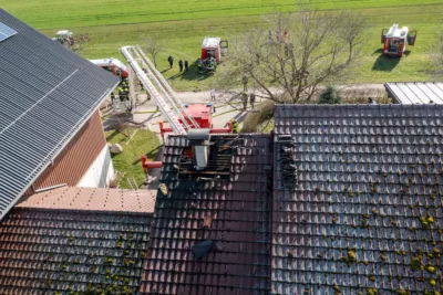 Brand im Dachstuhl neben Kamin rechtzeitig entdeckt DJI-0783.jpg