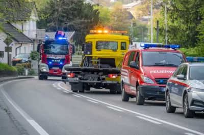 Verkehrsunfall in Altmünster - Drei Personen verletzt DSC-8669.jpg