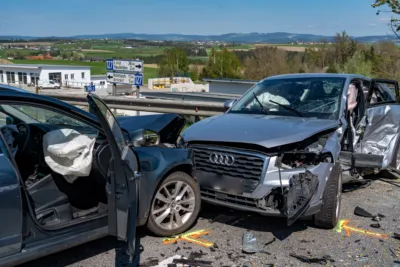 Tragischer Verkehrsunfall im Bezirk Rohrbach fordert ein Todesopfer A7403138-2400.jpg