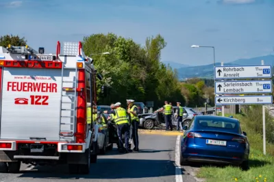 Tragischer Verkehrsunfall im Bezirk Rohrbach fordert ein Todesopfer A7403150-2400.jpg