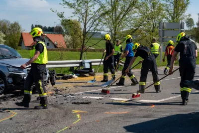 Tragischer Verkehrsunfall im Bezirk Rohrbach fordert ein Todesopfer A7403154-2400.jpg