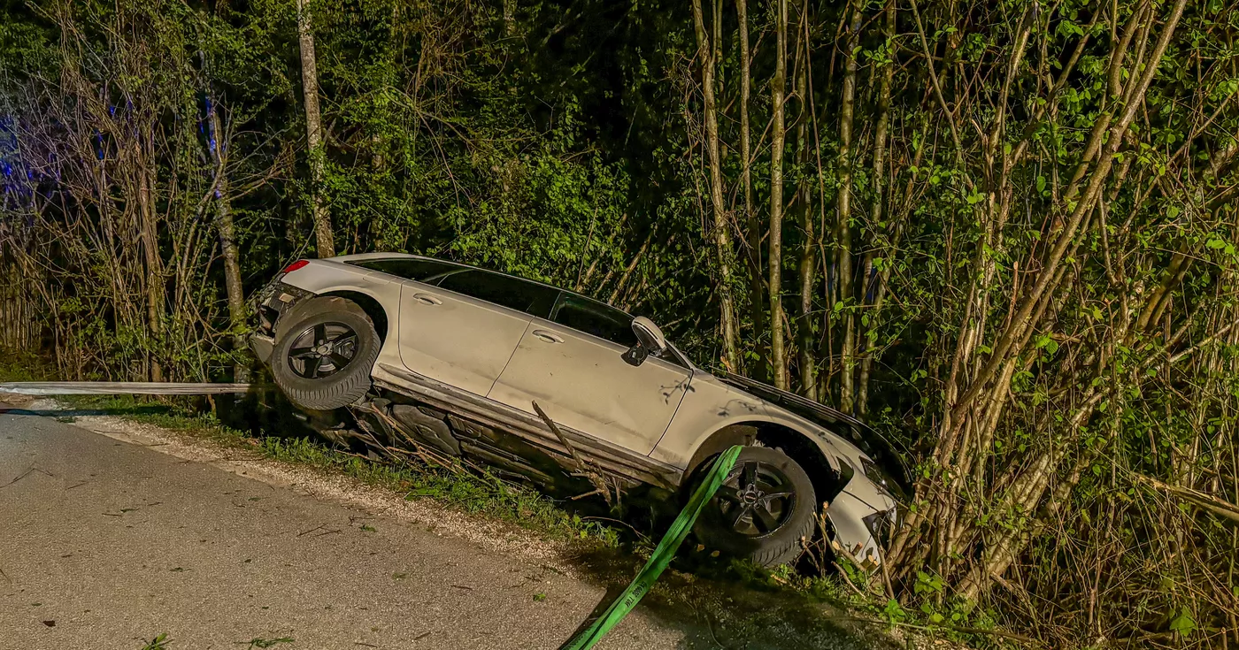 Titelbild: Verkehrsunfall in Grünburg