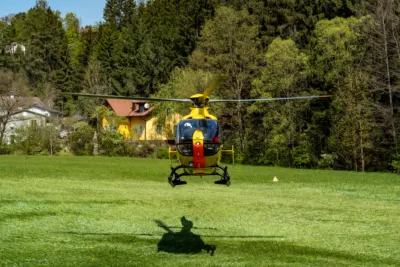 Schwerer Forstunfall in Gramastetten erforderte Helikoptereinsatz A7403187-2400.jpg
