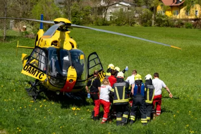 Schwerer Forstunfall in Gramastetten erforderte Helikoptereinsatz A7403209-2400.jpg