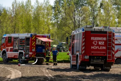 Feuerwehren im Einsatz gegen Vegetationsbrand A7403250-2400.jpg