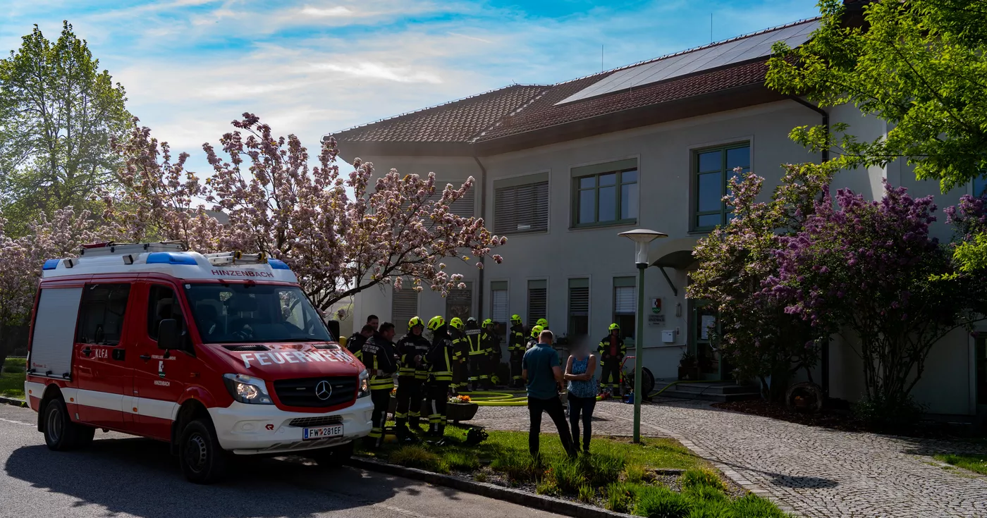 Titelbild: Brand im Gemeindeamt Hinzenbach