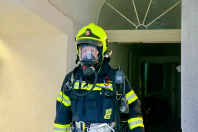 Feuerwehreinsatz bei Wohnungsbrand im Stadtzentrum von Steyr MADER-20240420000099412-051.jpg