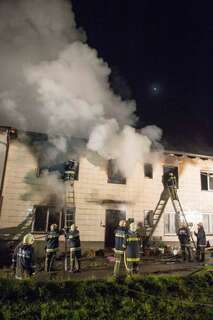 Brand vernichtet gesamten Wohnbereich während Besitzer in der Backstube arbeitet. wohnhausbrand-gruenbug_04.jpg