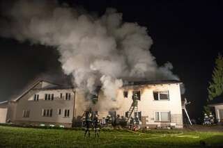 Brand vernichtet gesamten Wohnbereich während Besitzer in der Backstube arbeitet. wohnhausbrand-gruenbug_06.jpg