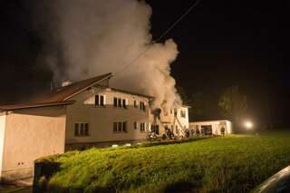 Brand vernichtet gesamten Wohnbereich während Besitzer in der Backstube arbeitet. wohnhausbrand-gruenbug_10.jpg