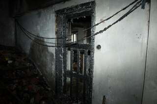 Brand vernichtet gesamten Wohnbereich während Besitzer in der Backstube arbeitet. wohnhausbrand-gruenbug_32.jpg