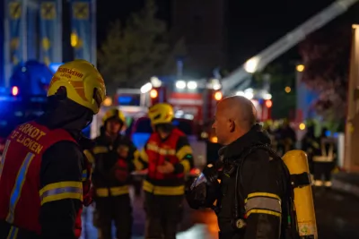 Stadel in Flammen: Feuerwehren verhindern Großbrand A7403728-2400.jpg