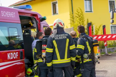 Feuerwehren löschen Brand in Sierning PANC-2024050515527461-054.jpg